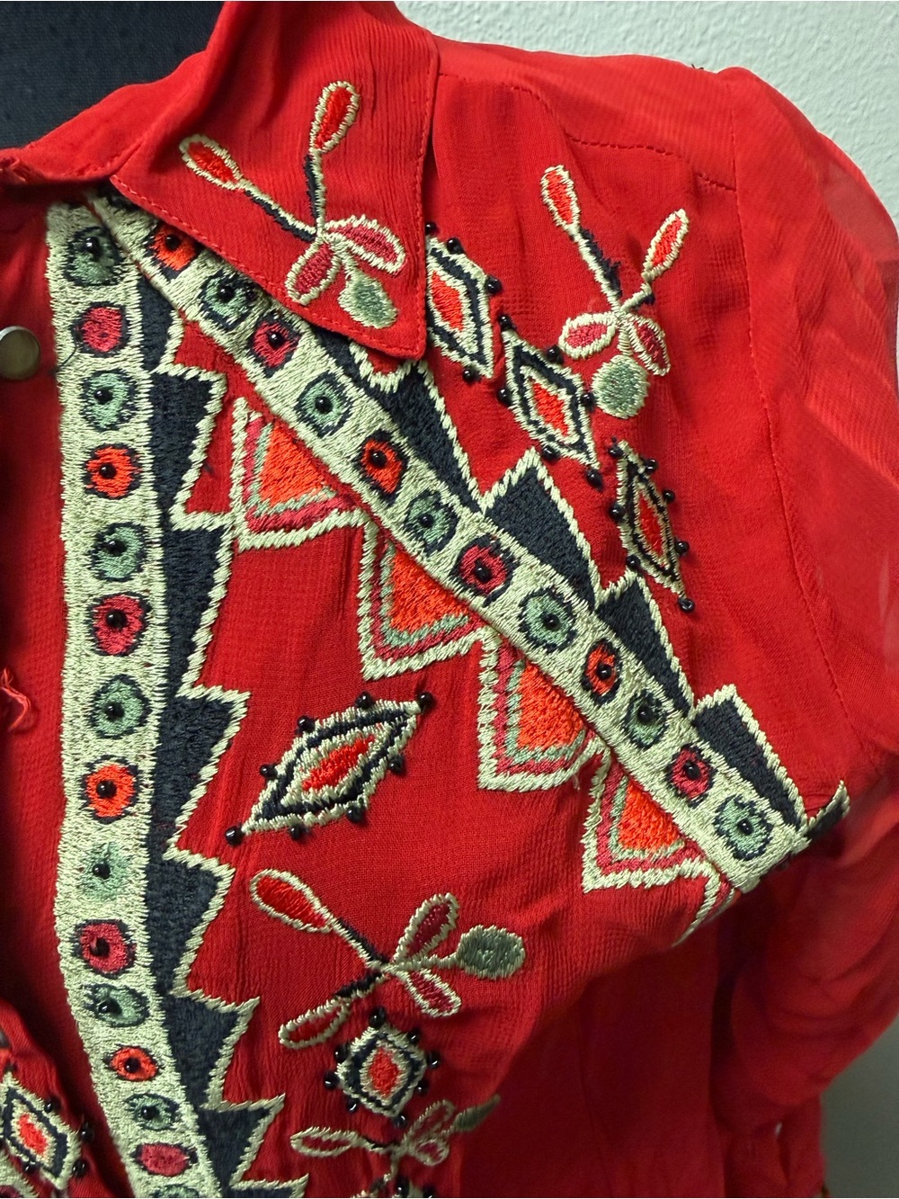 Vintage Collection Red Embroidered Boho Sheer Tunic Blouse Medium Size - Picture 4 of 10